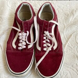 Red suede vans - old skool size 8.5​​​